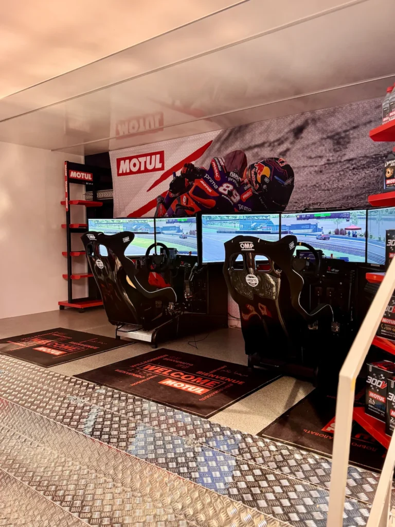 Monteraktivitet i Atoys monter på Automässan 2026